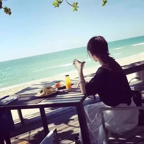 头像女霸气18岁背影