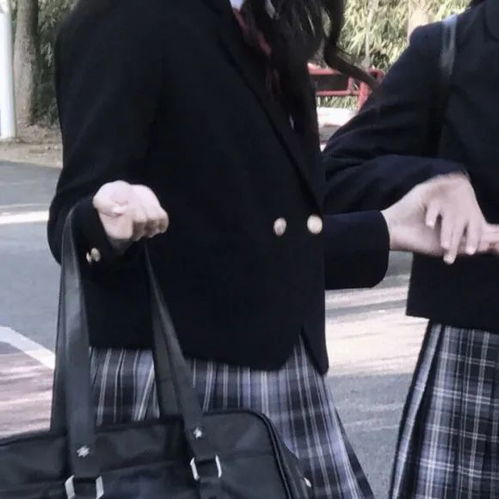 温柔闺蜜头像真人漫头久处不厌,闲谈不烦,从不怠慢,绝不敷衍