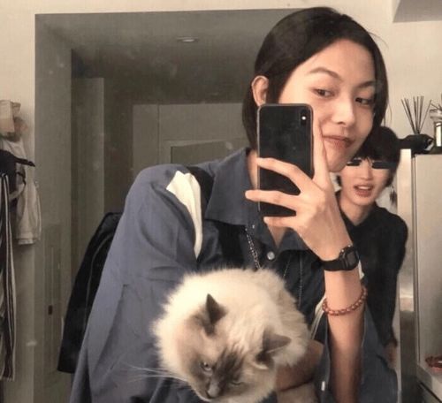 直男最厌烦女生这3种装束,别总是自认为很美,其实丑得很