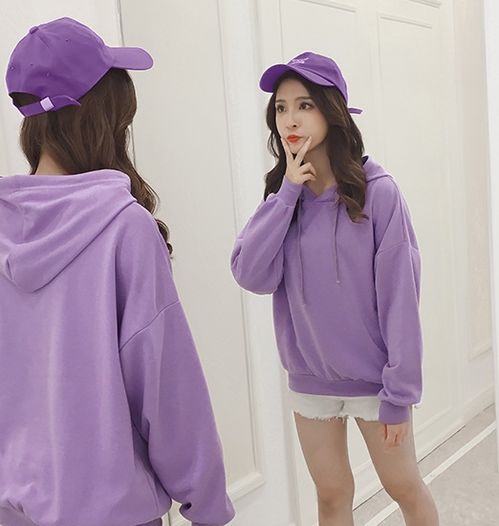 希语轩女装教你同件卫衣的不同穿搭
