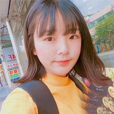 陈意涵听心经对抗三伏天陈意涵刘海中发发型做甜美少女
