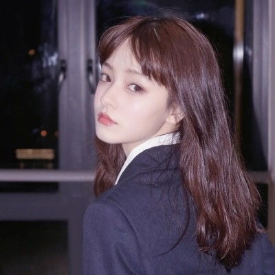 ins元气满满的女生头像