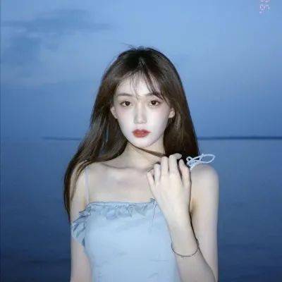女生头像ins风真人女头像
