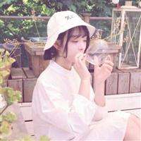 适合夏天的清纯呆萌女生头像剪刀手空气刘海是谁的最爱