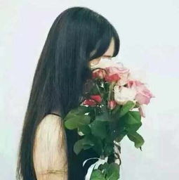 求拿着花束的情侣头
