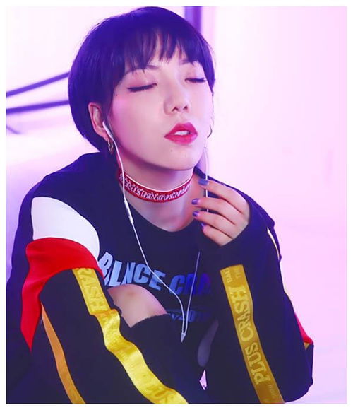 吴莫愁短发造型写真公开,高冷御姐范儿美美哒