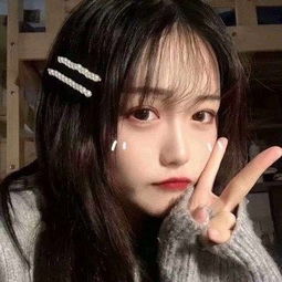 文艺简单的女生头像谁不是真的舍不得