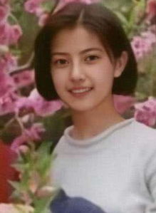 超短发女生头像赵又廷