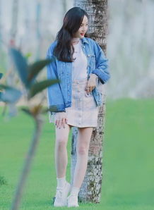 吴宣仪美出新高度,穿牛仔衫配短裙清新又少女,适合情人节约会