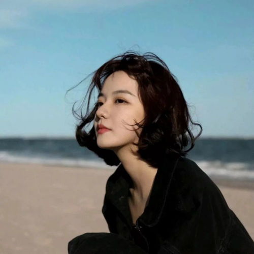 头像女生女孩子好像在丢了什么东西后就变得不爱说话了
