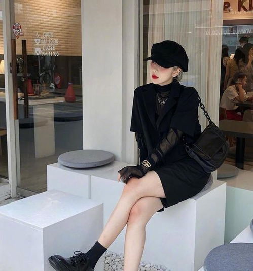 有品位的女人,穿衣从不用力过猛,简约搭也能穿出气质