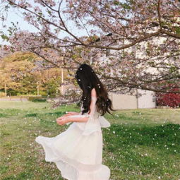 清纯女生背影头像唯美漂亮
