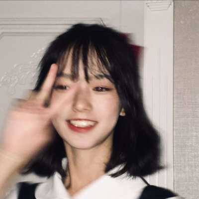 港风复古女生头像
