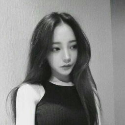 2018年意境头像女生黑白图片精选愿你心之所想都是我的影子
