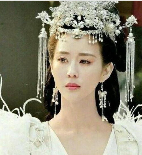 刘亦菲赵丽颖杨幂刘诗诗赵雅芝张钧甯,8位女星白衣古装谁最仙