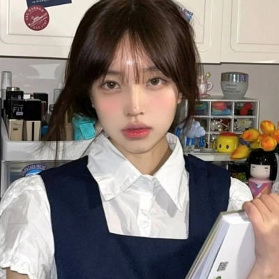 女孩子真人又唯美的高清热门头头像愿你懂得放下活得自由自在
