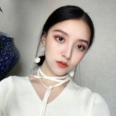 冷淡酷女生ins头像ins潮图女生头像
