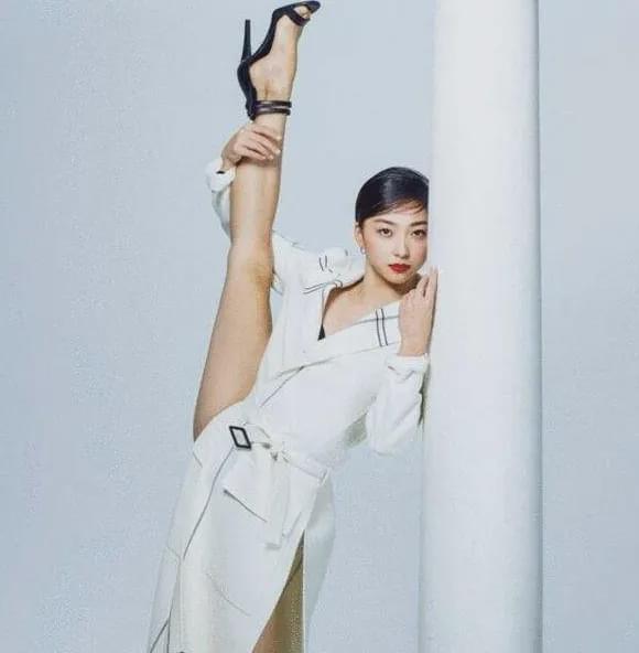 日本体坛女神畠山爱理,被誉为绝色美女,退役后显得更迷人