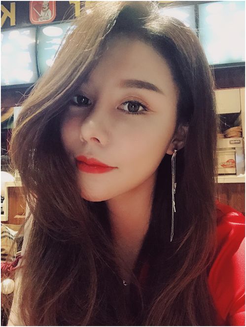 高芸溪梦里梦外都是你点击破亿超人气抖音女神