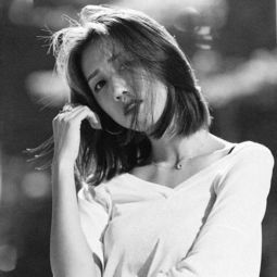 伤感图片黑白