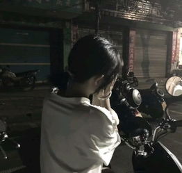 网易云你笑的时候世界眯成线以前我也住在那里面