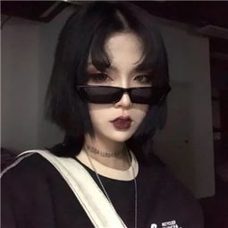 暗黑天使女生微信头像邪魅狂狷